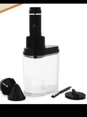 Wolfgang Puck Electric Spiralizer in White- NEW!